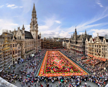Площадь Гран-плас в Брюсселе (Бельгия)