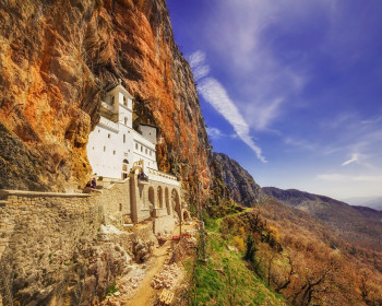 Монастырь Острог Черногория