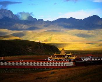 Монастырь Ташидзонг Тибет