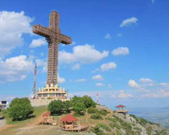 Крест тысячелетия Македония
