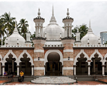 Мечеть Масджид Джейнек